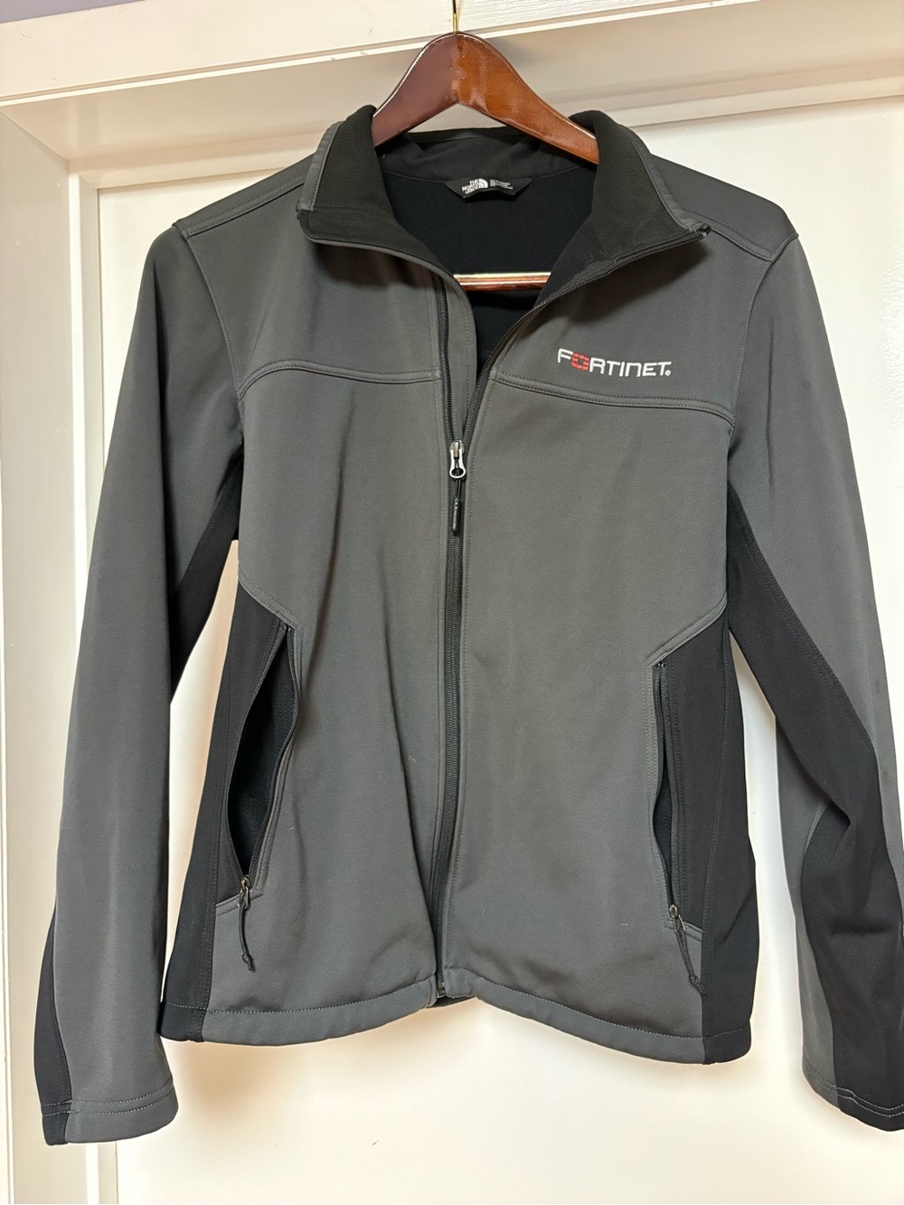The north face ridgewall soft shelled jacket men’s medium